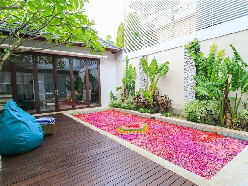 Kumari Villa Dalung  Luaran gambar